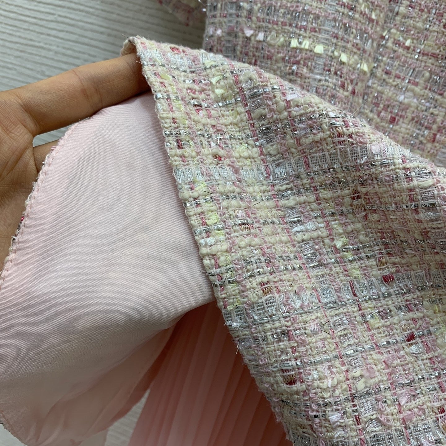 Lüks Pembe Chanel Tarzı Tvit Kumaş Şifon Pileli Tasarım Elbise
